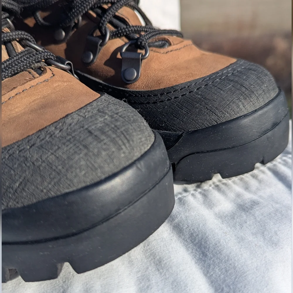 Danner explore outdoors
